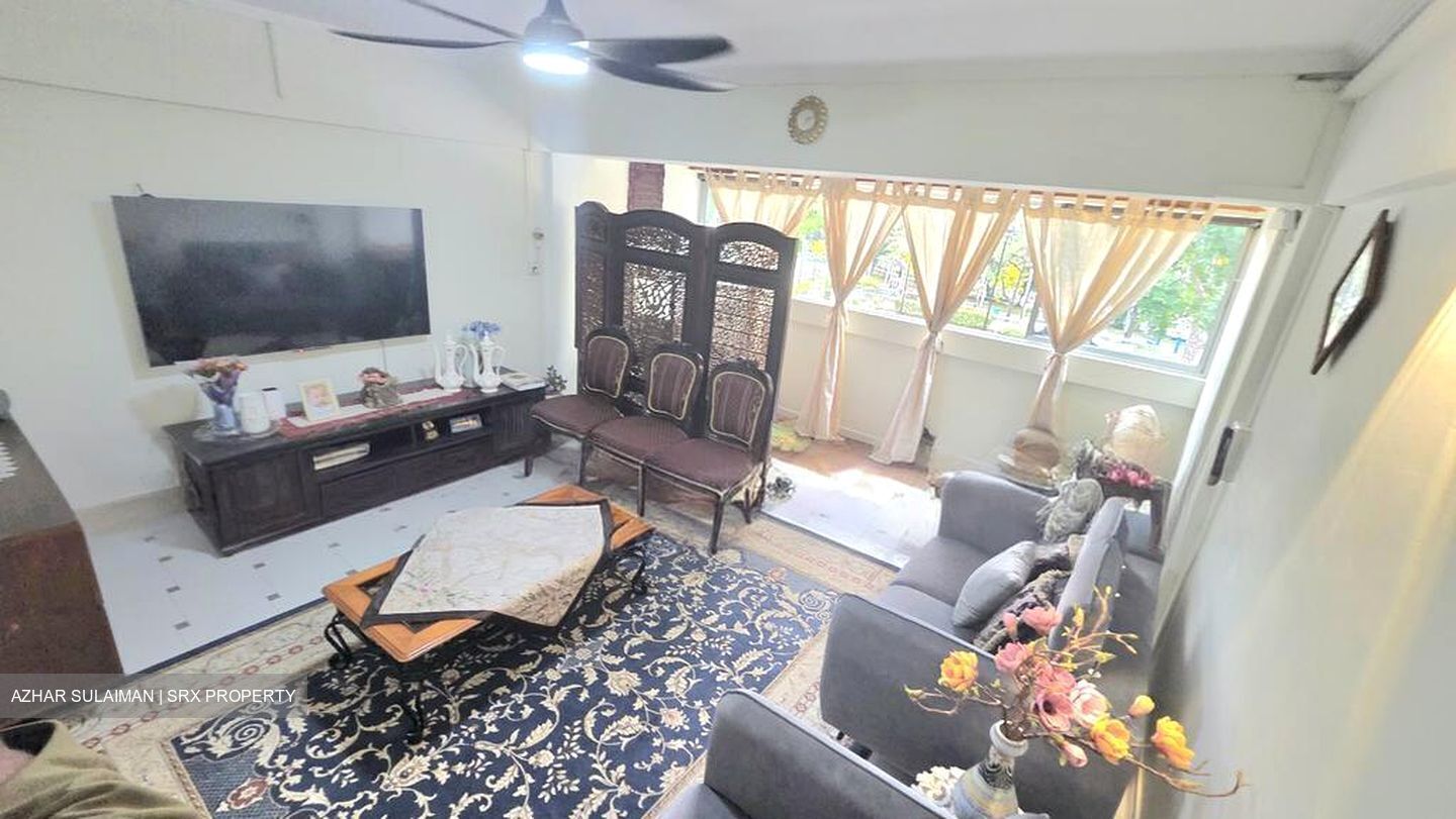 Blk 656 Hougang Avenue 8 (Hougang), HDB Executive #572642501